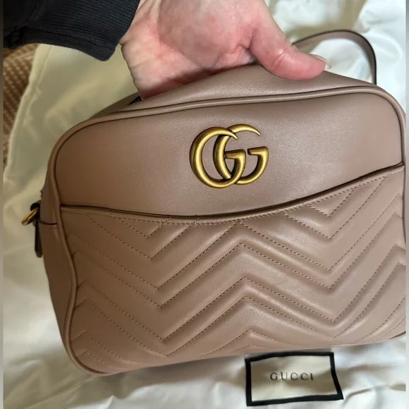 Gucci Marmont crossbody bag - Picture 1 of 9
